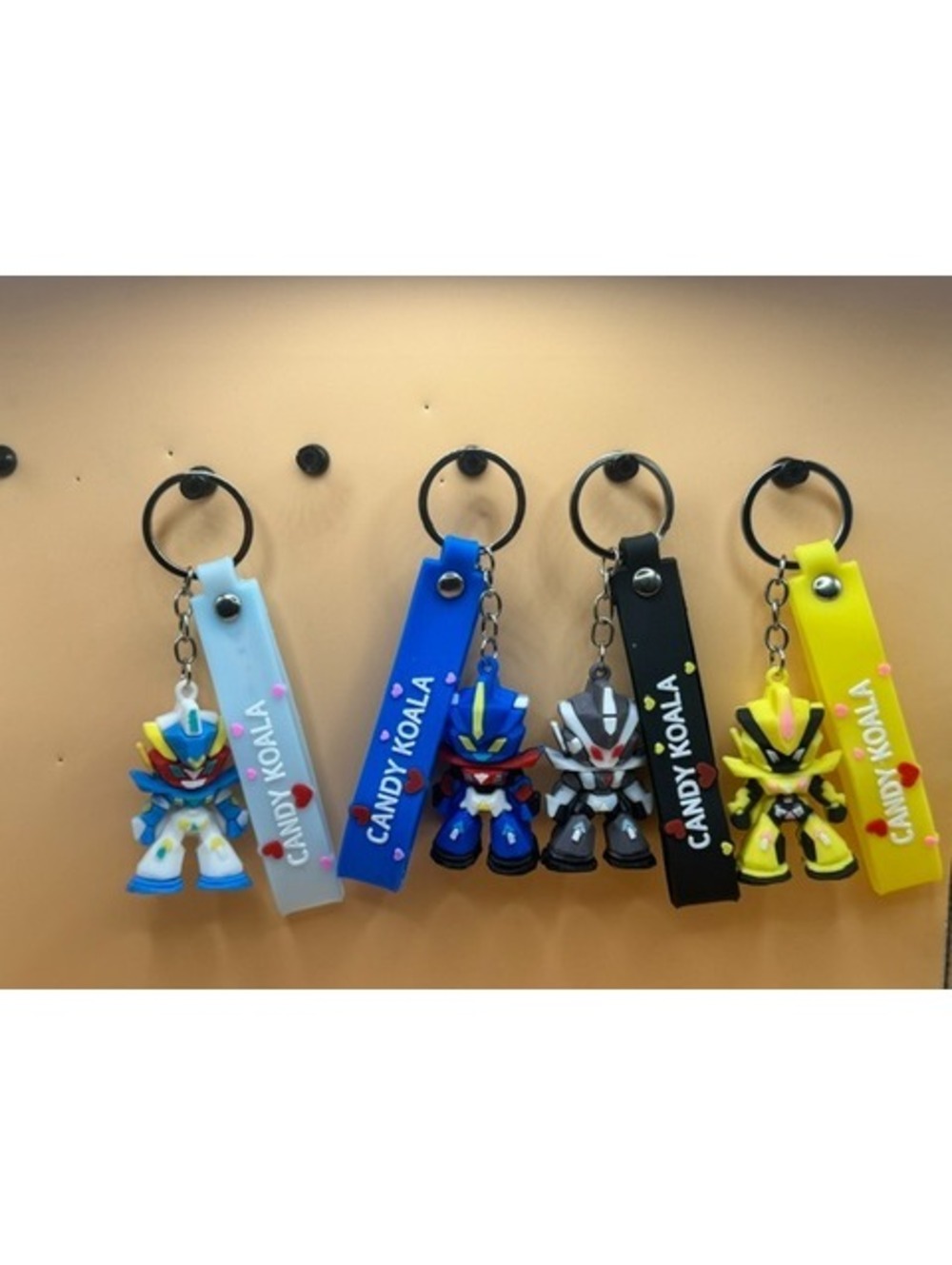 Brand New Set of 4 PVC Silicone Battle Robot Keychains with Candy Koala Straps